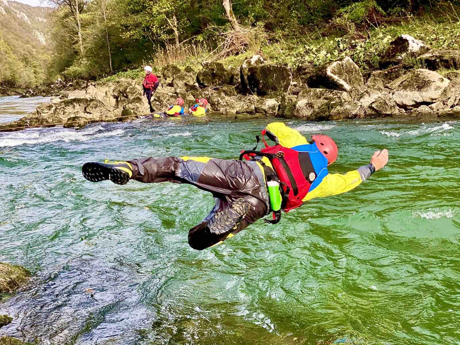 СПАСИОЦИ ИЗ ИСТОЧНОГ СТАРОГ ГРАДА ДОКАЗАЛИ ЗНАЊЕ И СПРЕМНОСТ НА МЕЂУНАРОДНОМ НИВОУ