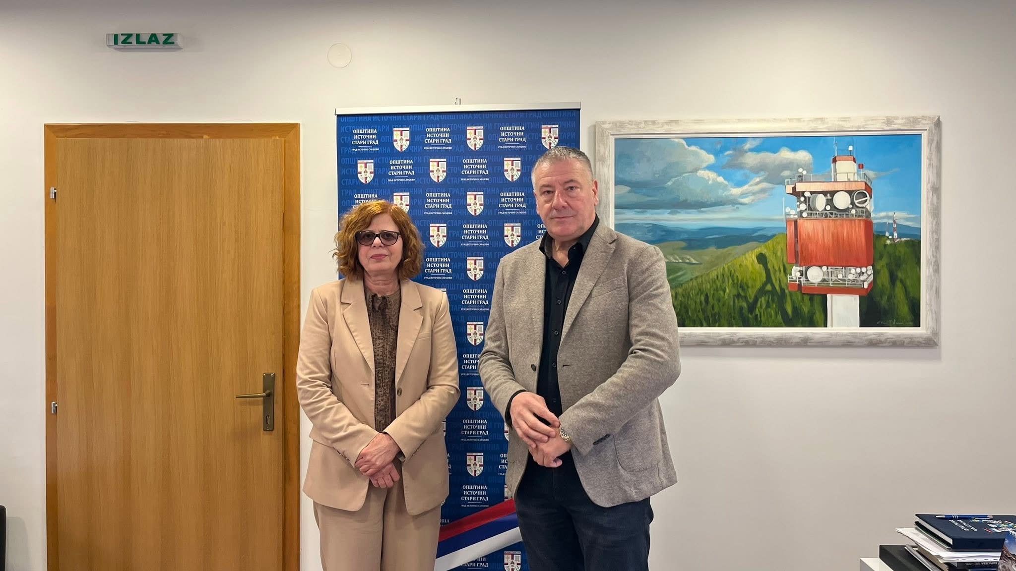 Начелник Гашановић са министарком Јујић: Општина испунила законске обавезе, очекује наставак подршке Владе